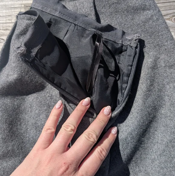 J. Crew Skirt Size 4 Charcoal Gray Felted Wool Blend Pleated Ribbon Waist Mini - Picture 7 of 7